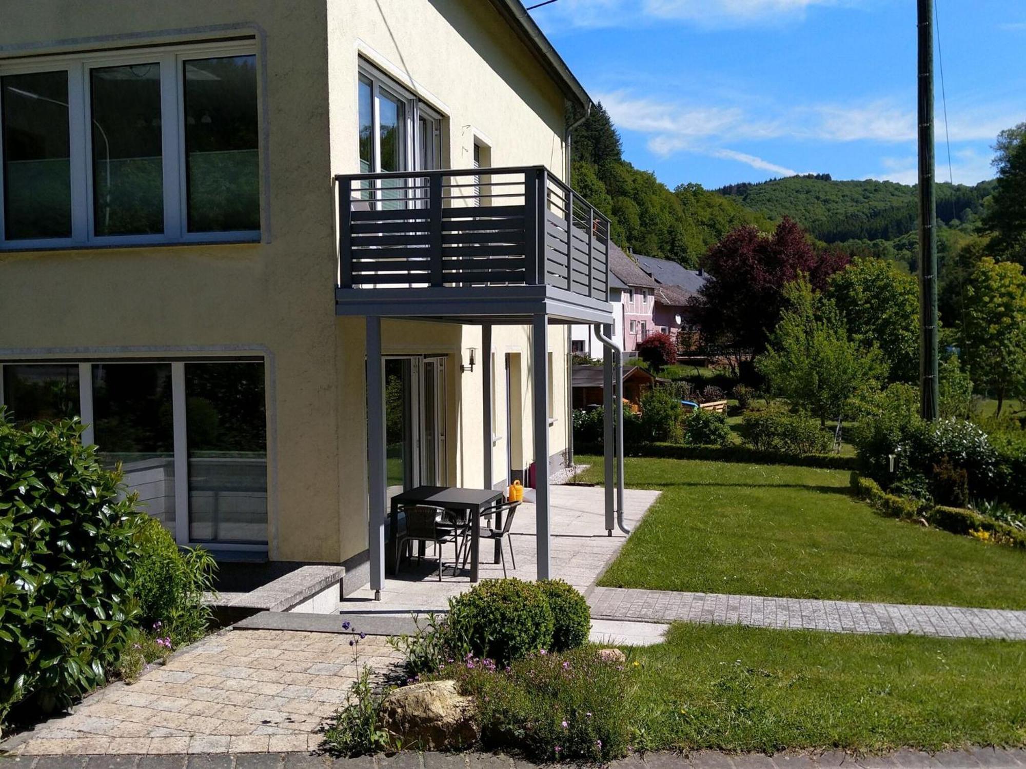 Apartment With Terrace And View Merschbach Exterior photo